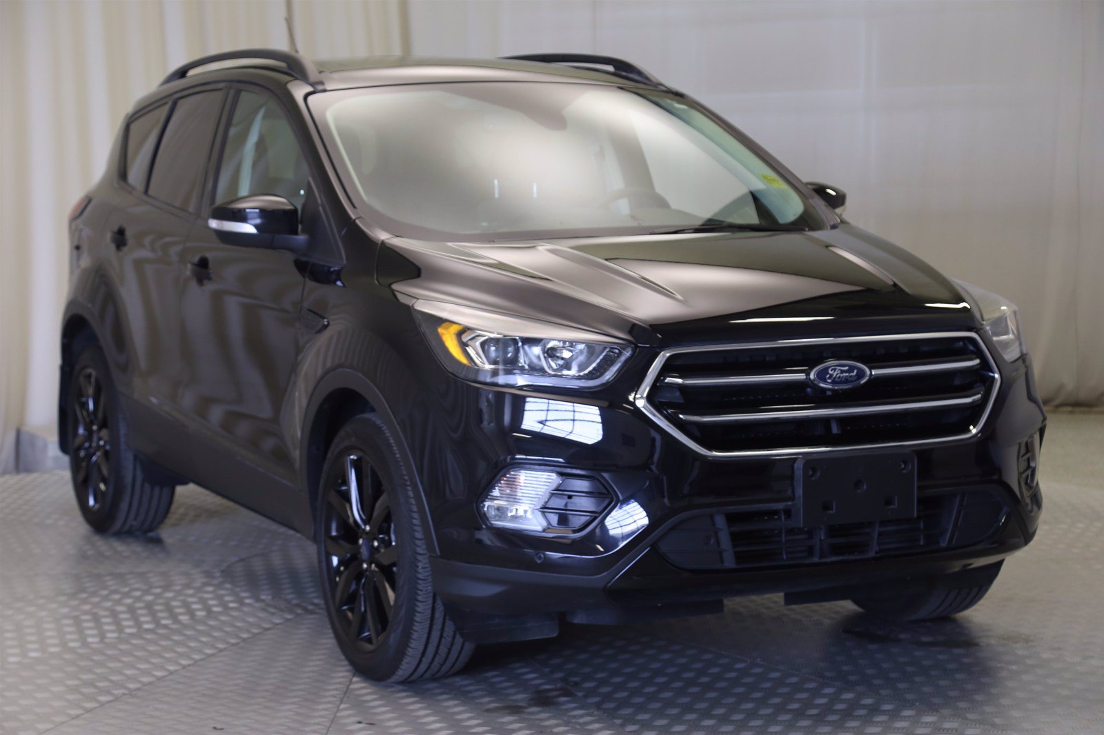 Ford titanium suv