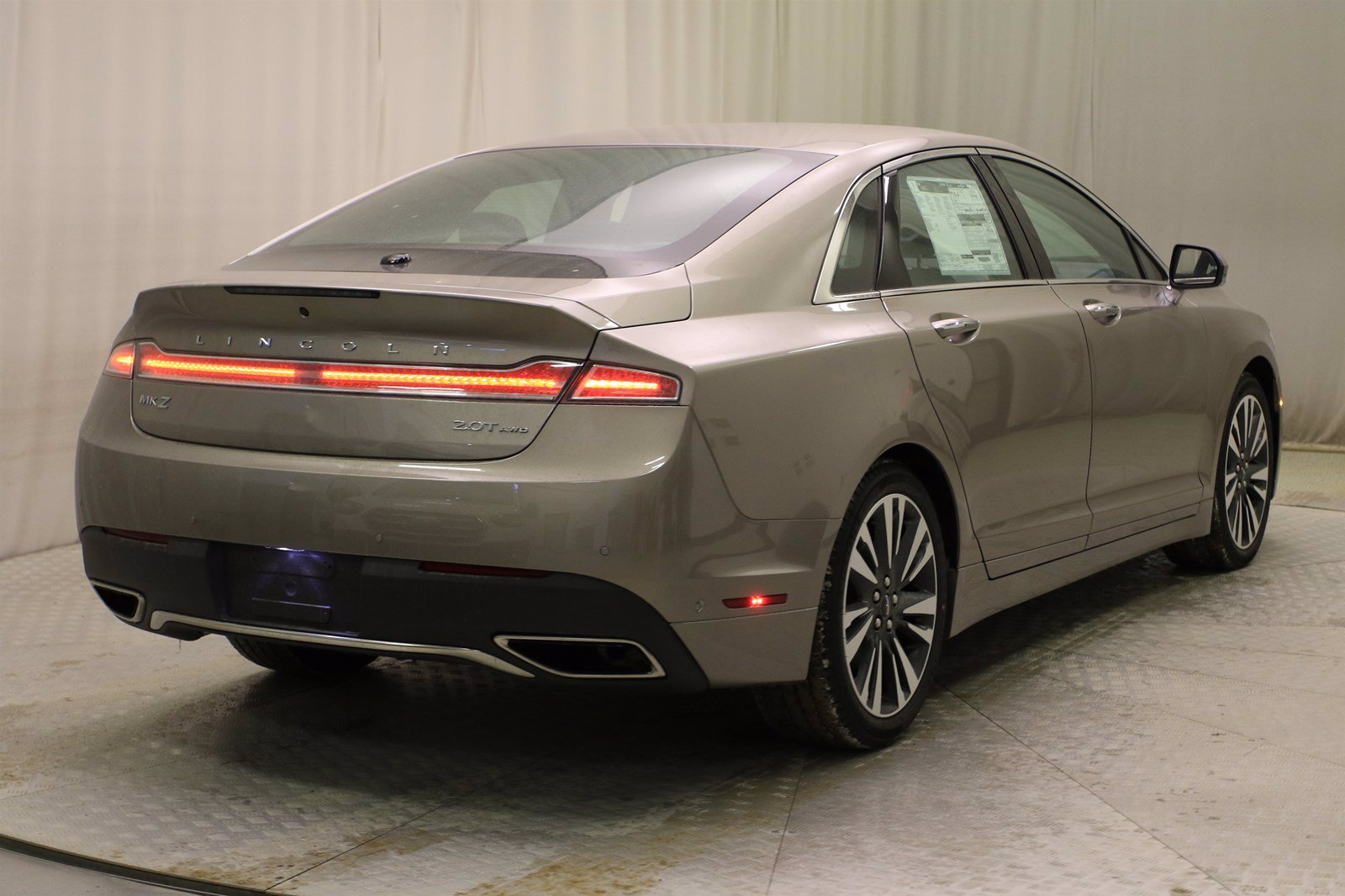 New 2020 Lincoln MKZ Reserve 4 Door Sedan in Regina #V312 | Capital Lincoln